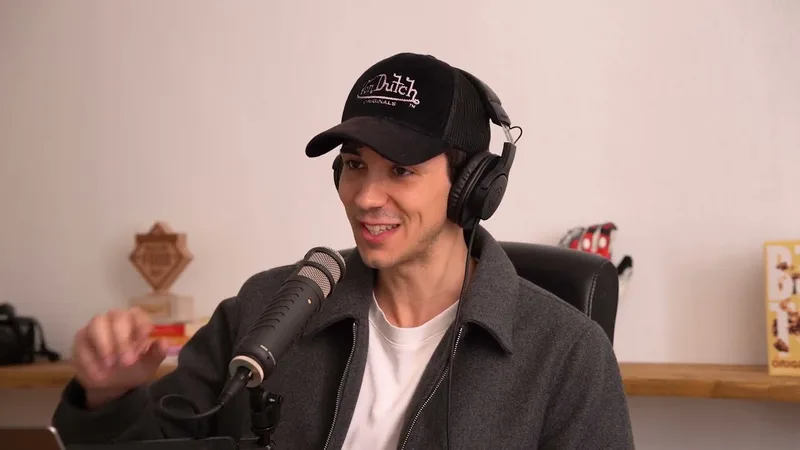 Adrià Cruz en el primer episodio del B3TTER Podcast.